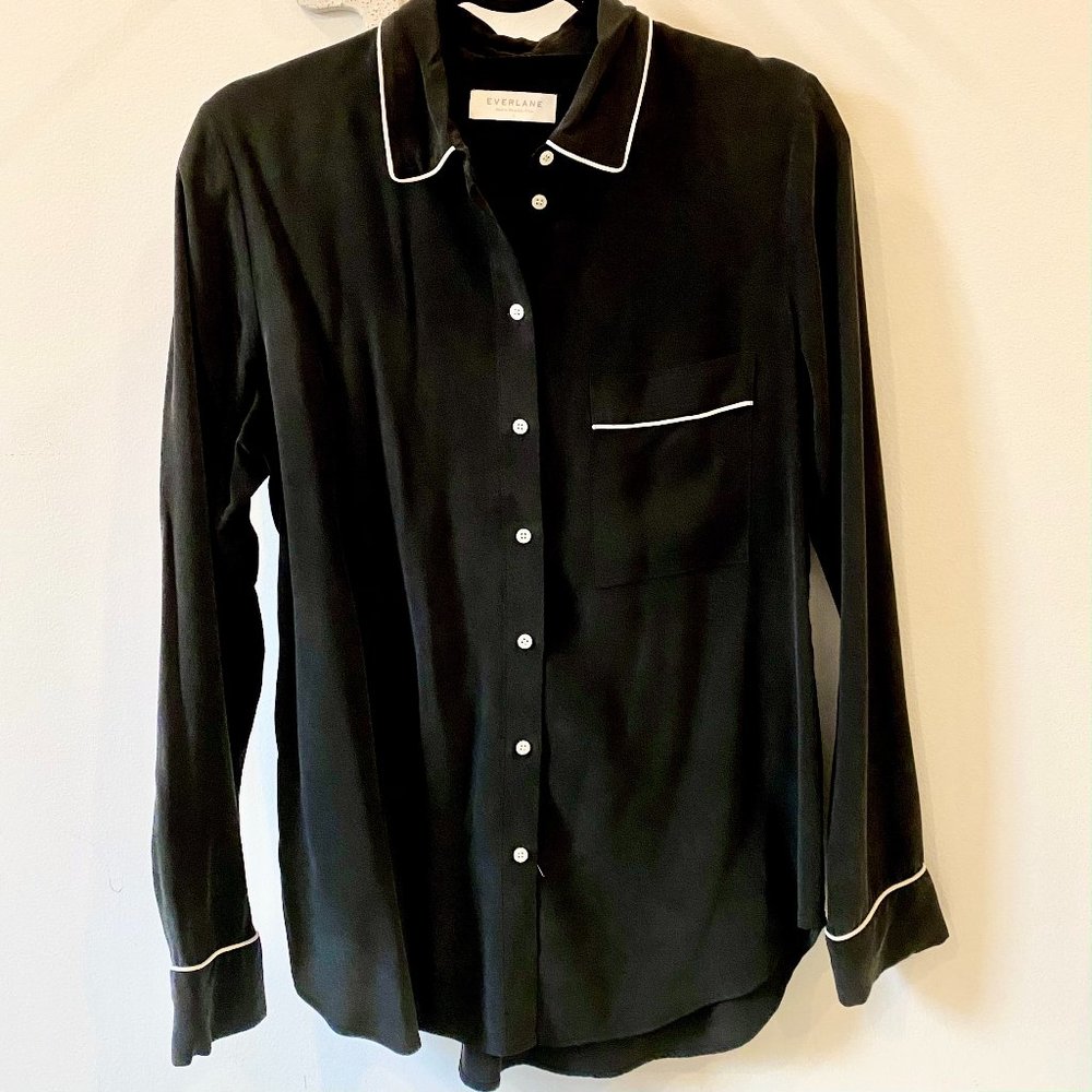 BLACK EVERLANE SILK BUTTON UP - Sz 8